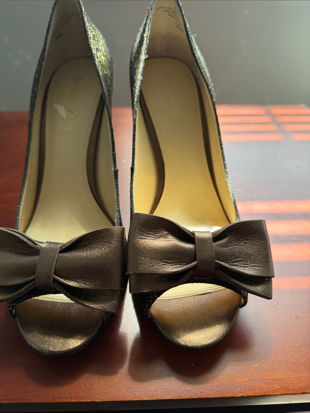 Enzo Angiolini Brown Peep-Toe Bow Pumps